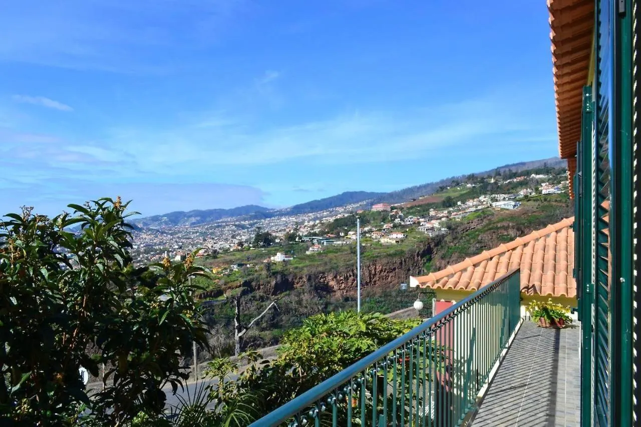 Casa de Férias House With One Bedroom In Funchal With Wonderful Sea View Enclosed Garden And Wifi