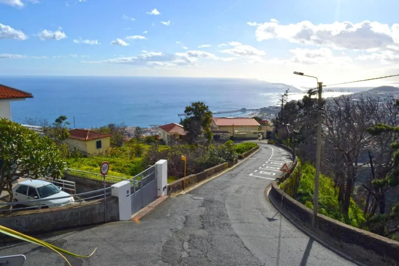 House With One Bedroom In Funchal With Wonderful Sea View Enclosed Garden And Wifi Casa de Férias Funchal (Madeira)